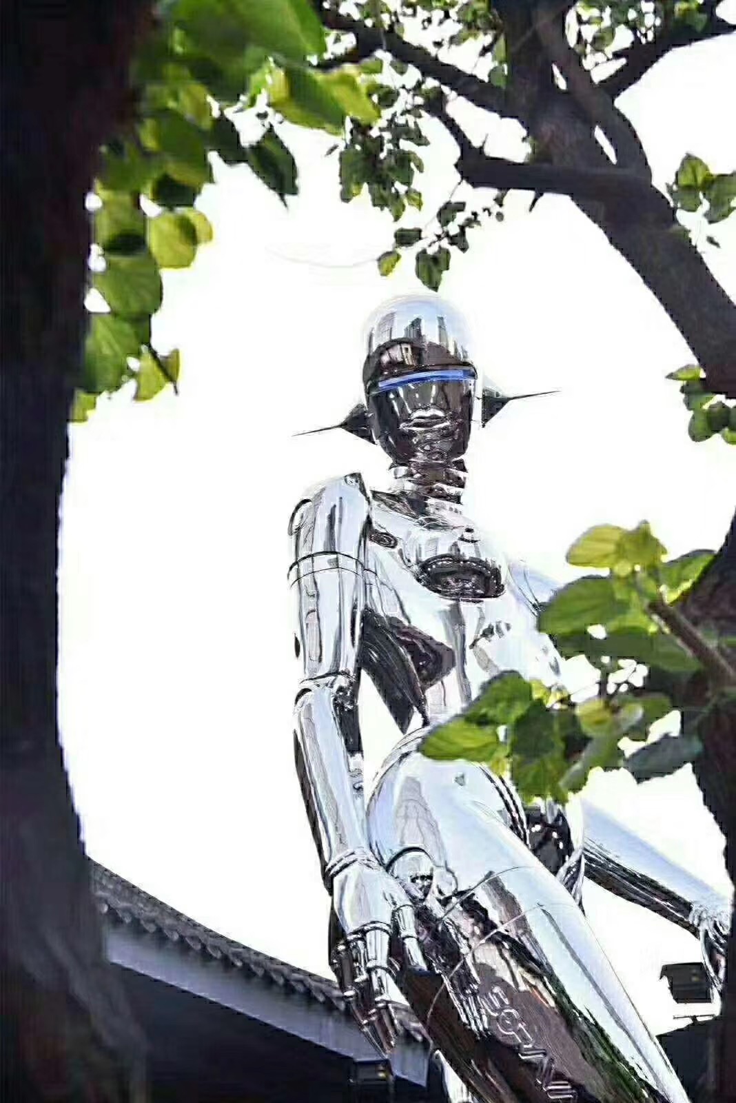 Mirror Stainless Steel Robot Sculpture
